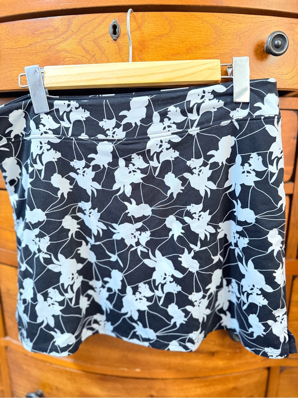 Tranquility by Colorado Clothing Black & White Floral Skort